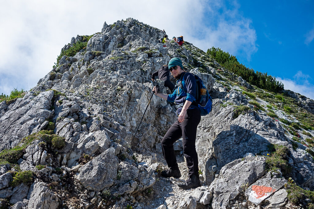 Der Weg wird enger und steiler