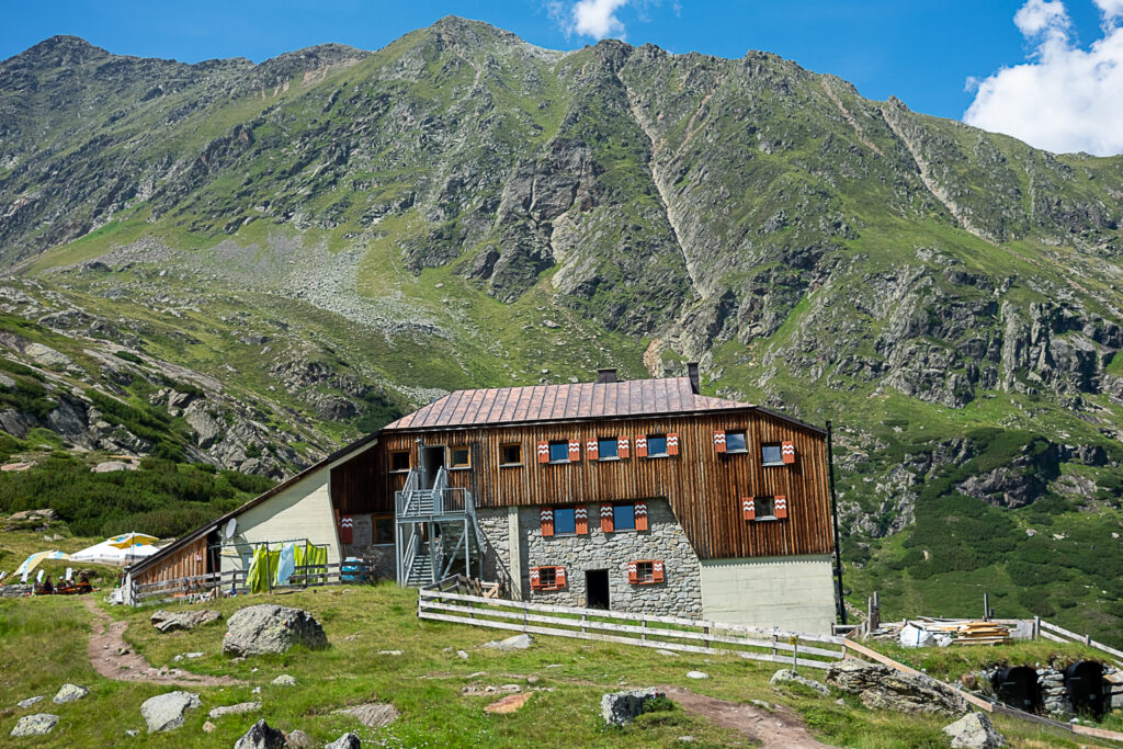 Sulzenauhütte